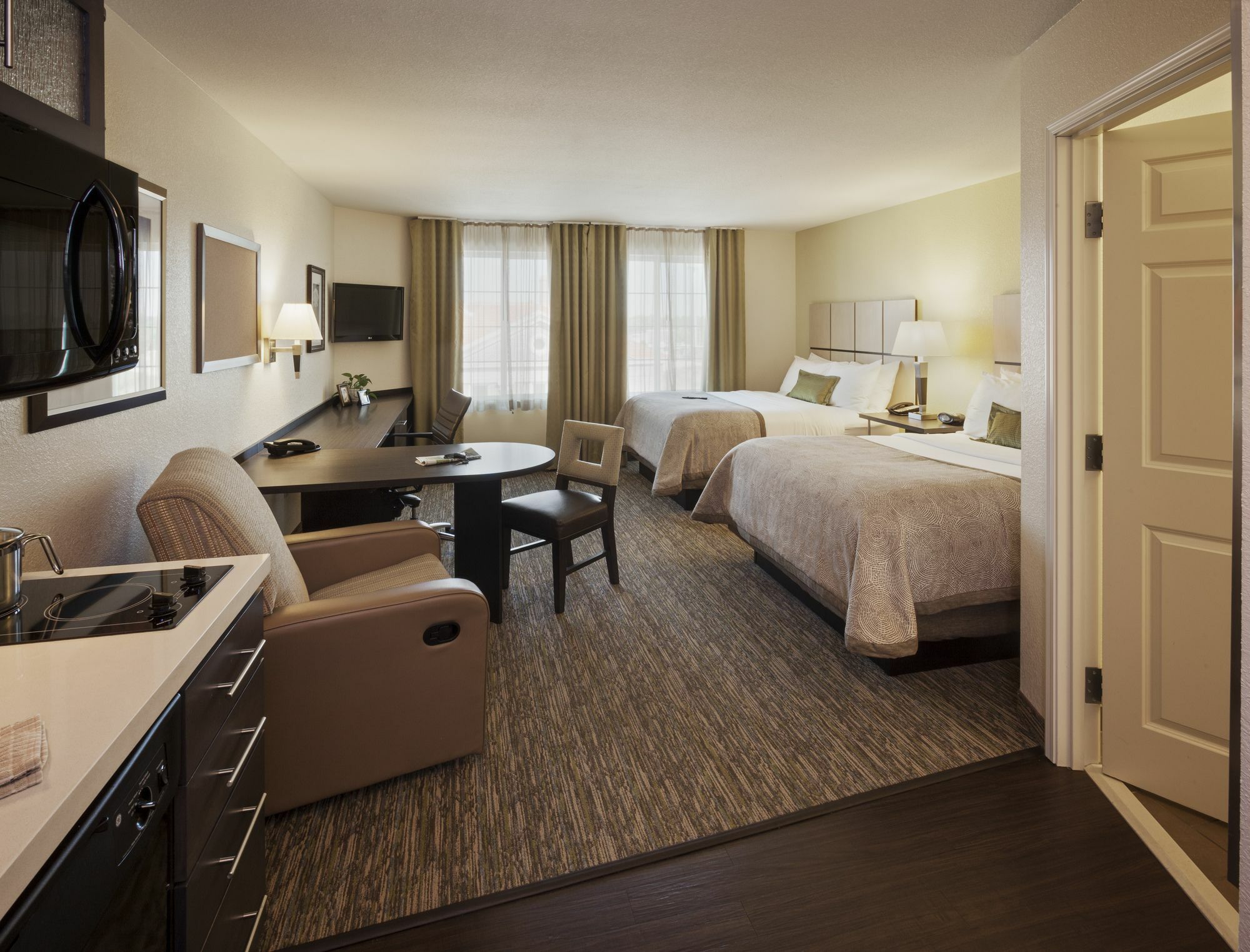 Candlewood Suites Alexandria West By Ihg Bagian luar foto