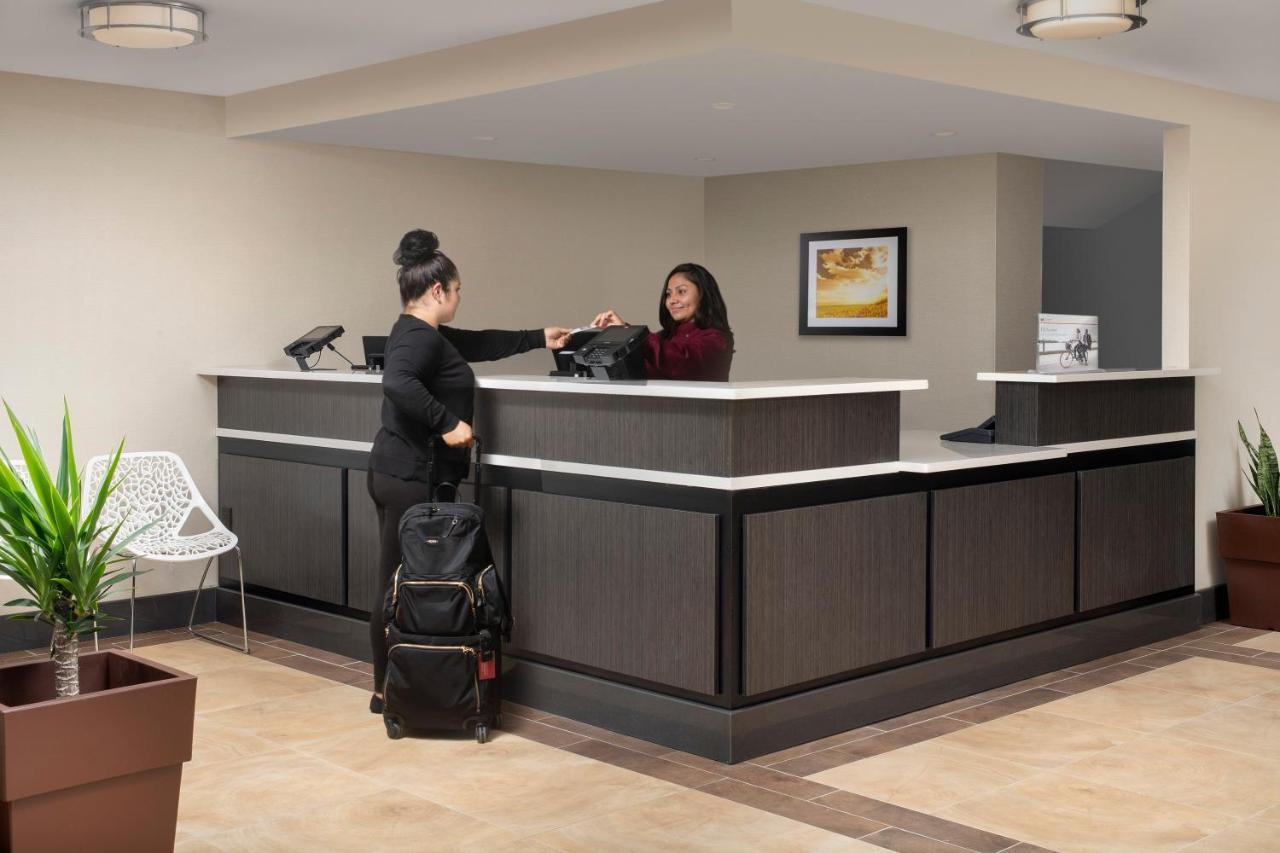 Candlewood Suites Alexandria West By Ihg Bagian luar foto